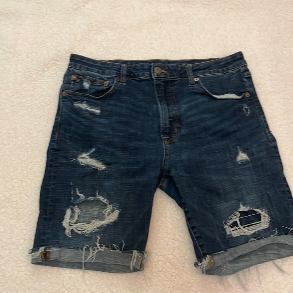 AE Ripped Jeans